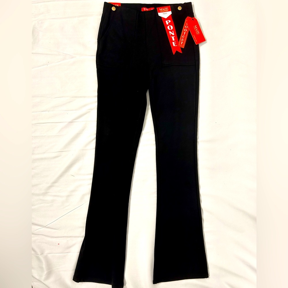 MAZE Collection Ponte Bootcut Pant, Black, Size Small